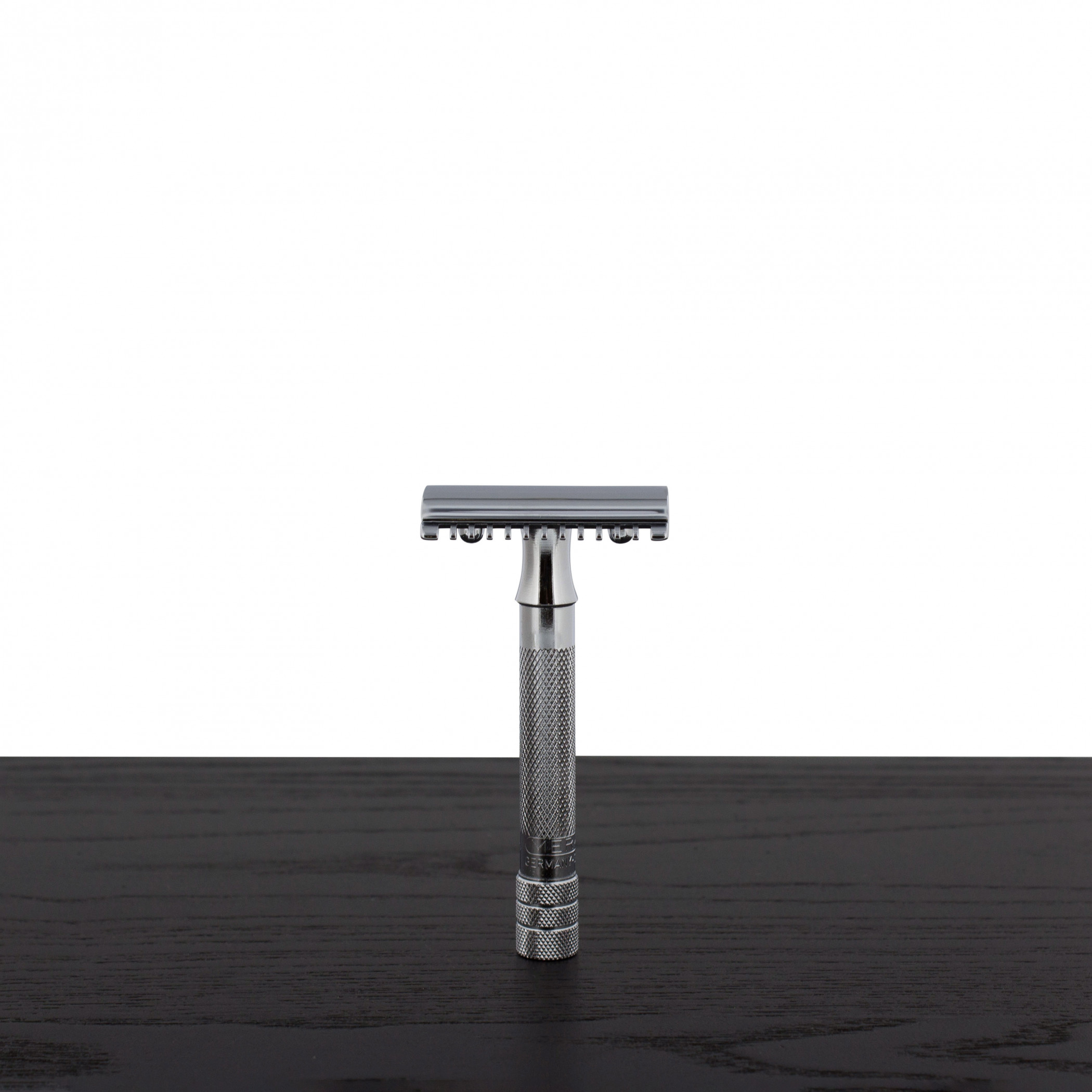 Merkur 15C Classic Safety Razor, Open Tooth - West Coast Shaving